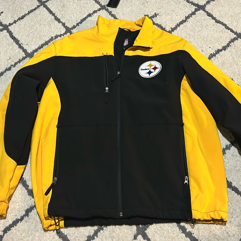 Like new! Pittsburgh Steelers cost